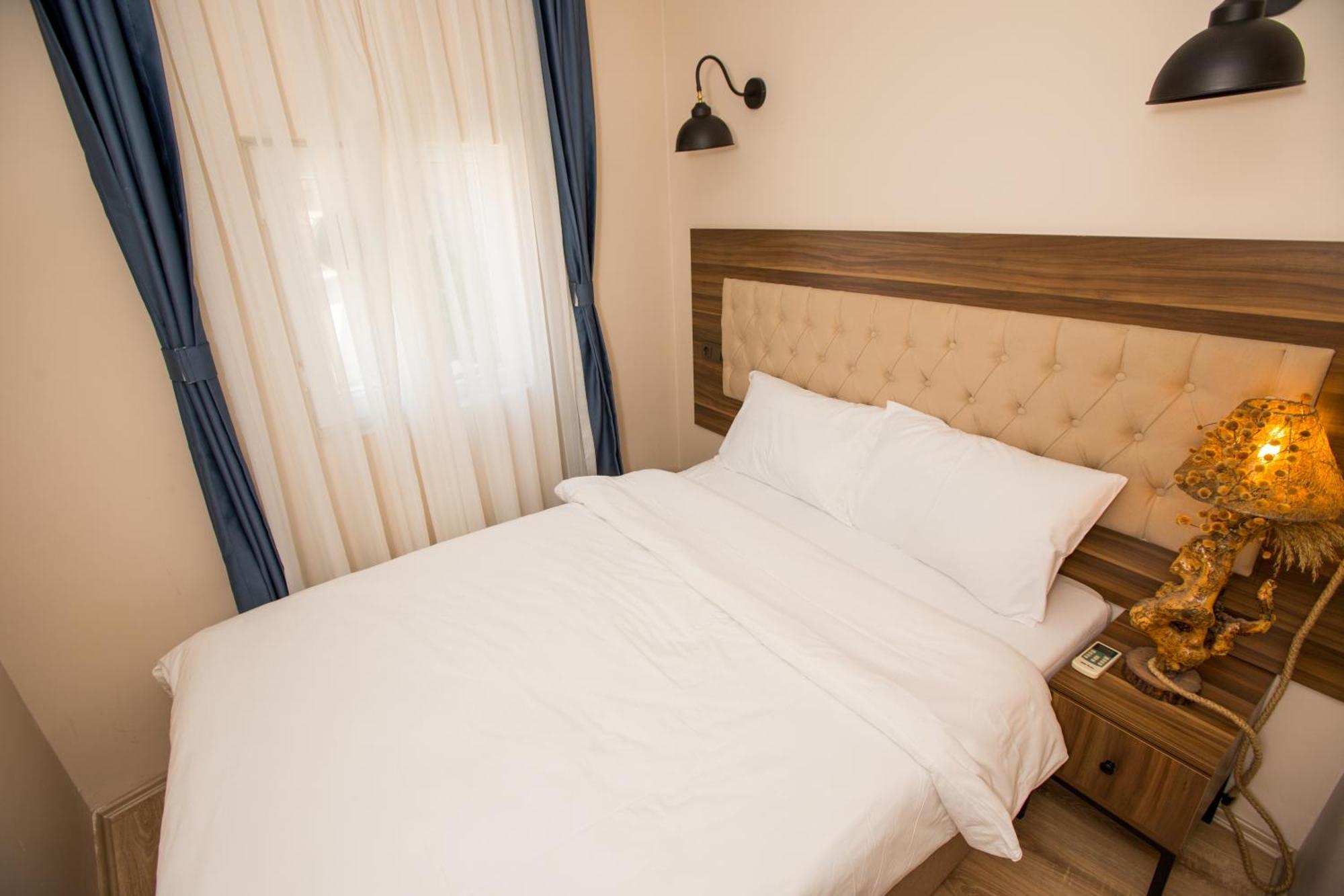 Hotel Corner Garden 2*